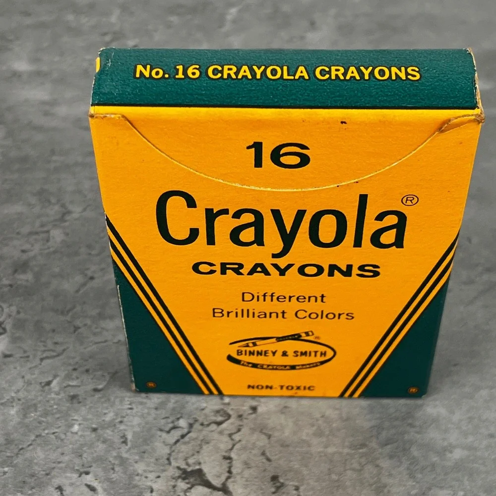 Vintage Crayola 16 Crayons Binney & Smith No 16 Different Brilliant Colors USA